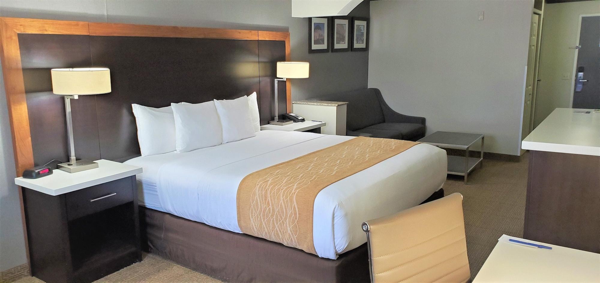 Comfort Inn & Suites Near Universal - N Hollywood - Burbank Los Angeles Extérieur photo