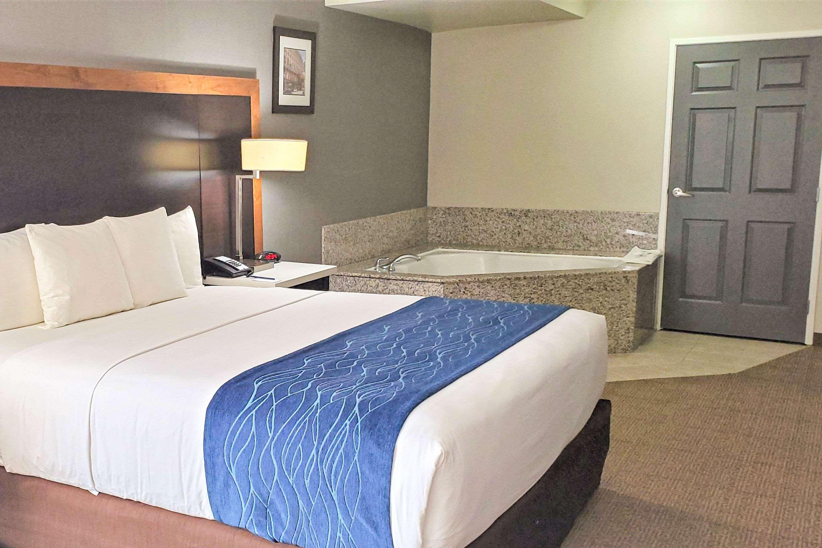 Comfort Inn & Suites Near Universal - N Hollywood - Burbank Los Angeles Extérieur photo