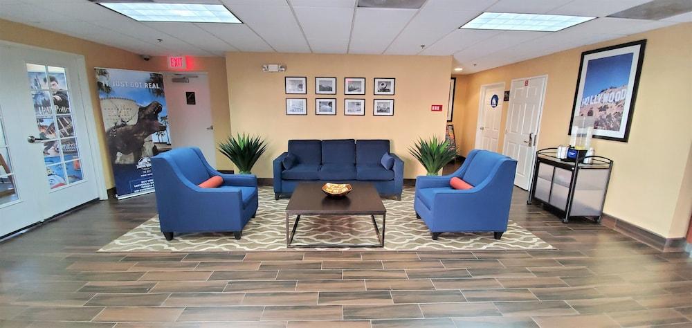 Comfort Inn & Suites Near Universal - N Hollywood - Burbank Los Angeles Extérieur photo