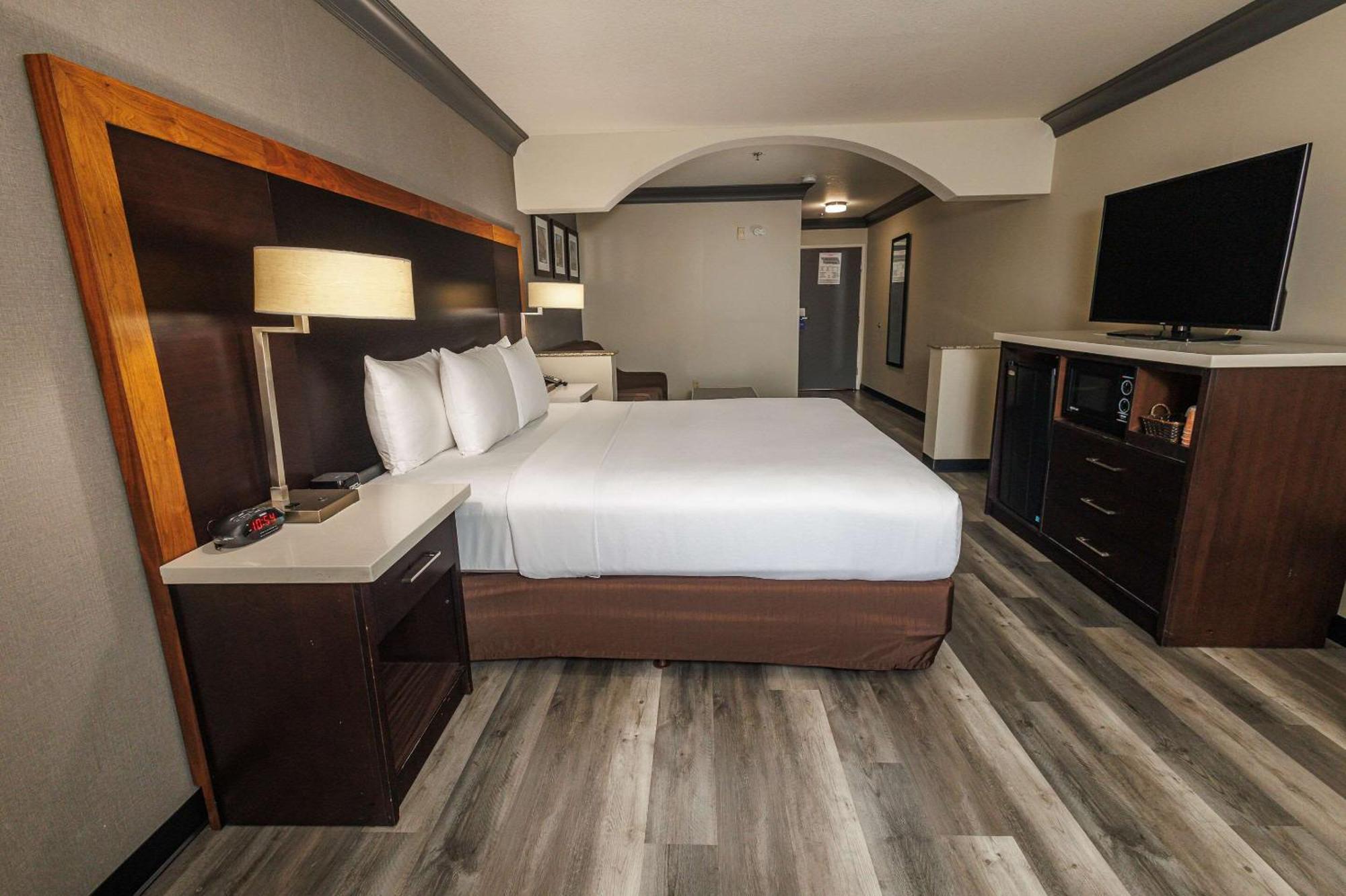 Comfort Inn & Suites Near Universal - N Hollywood - Burbank Los Angeles Extérieur photo